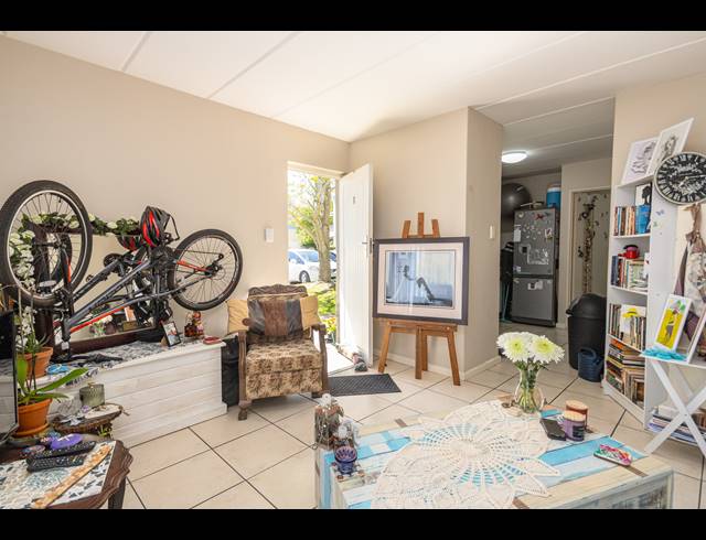 1 BEDROOM APARTMENT SOLD IN WEST BEACH